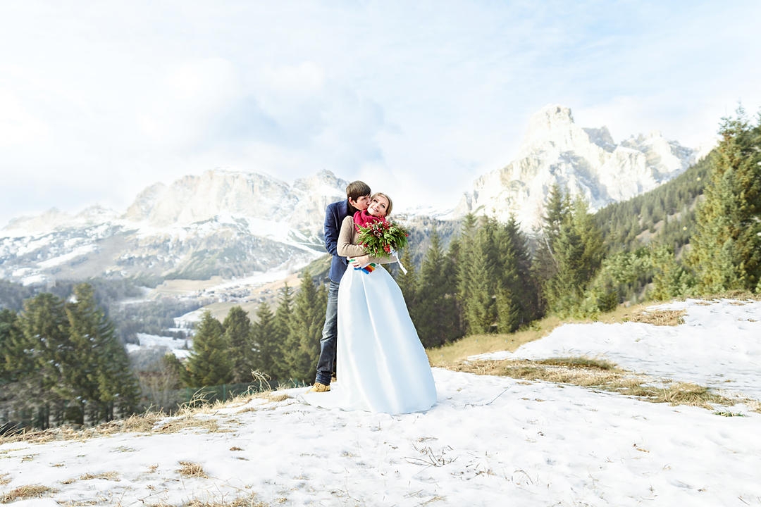 зимняя-свадьба-в-горах-в-италии-свадебный-фотограф-тироль-италия