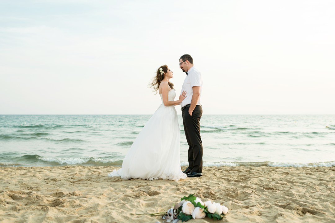 couple on beach tuscany