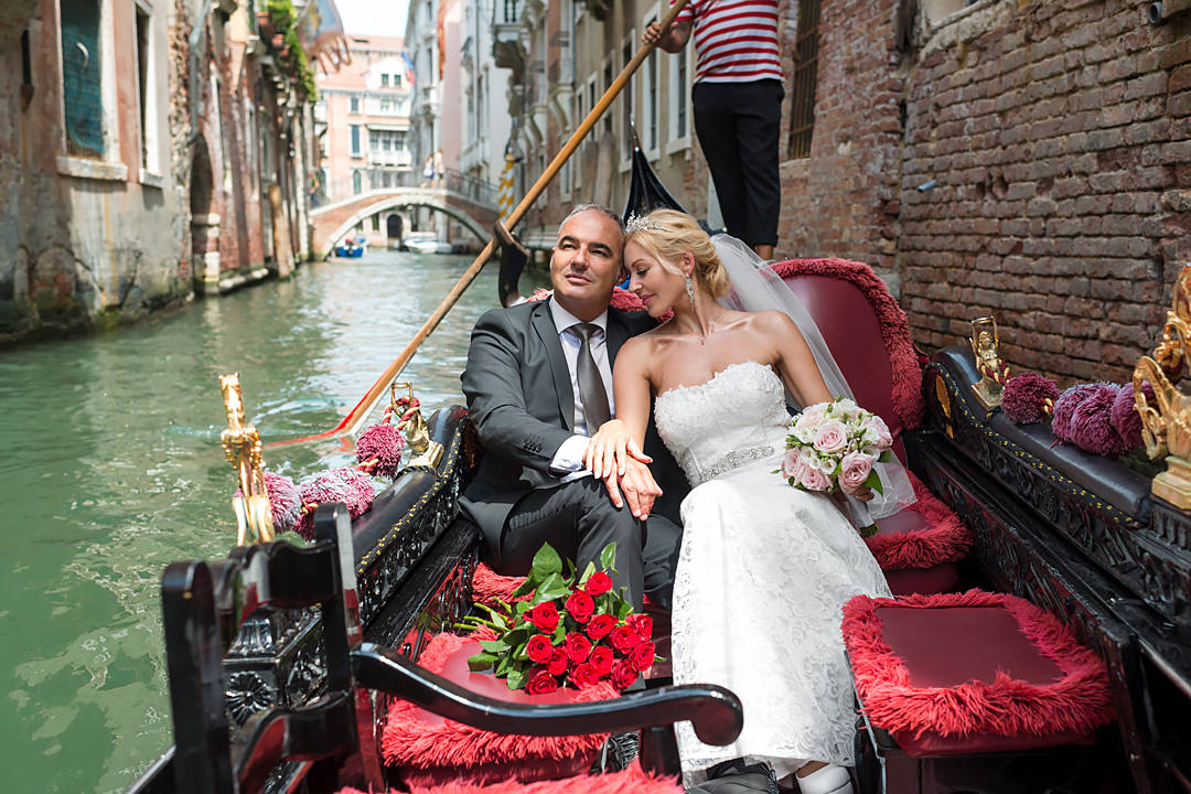 каналы венеции прогулка в гондоле свадьба